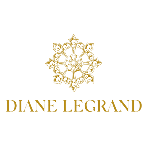 Unsere Partnerschaft mit Diane Legrand bedeutet höchste Qualität! Von figurbetonten bis hin zu A-Linien-Brautkleidern mit Spitze – gemeinsam erfüllen wir Brautträume in Velbert, Essen und Umgebung.